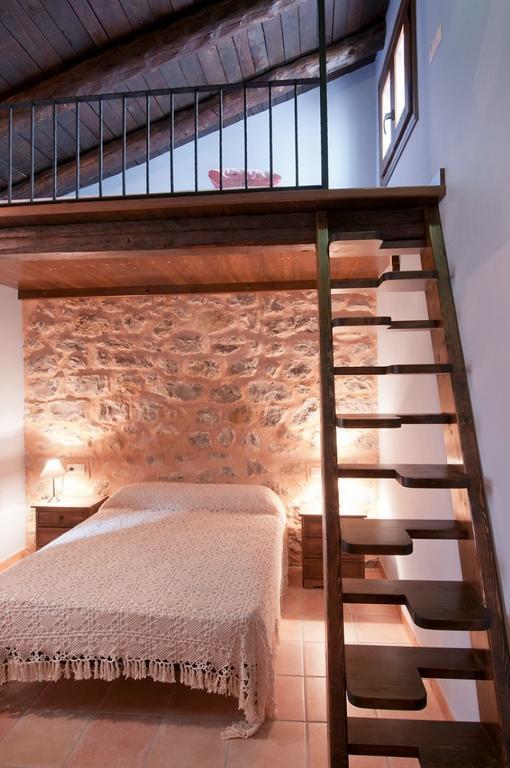 Apartamentos Cine Capicol Albarracín Quarto foto