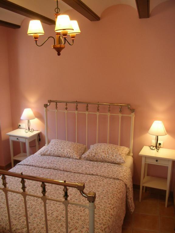 Apartamentos Cine Capicol Albarracín Quarto foto