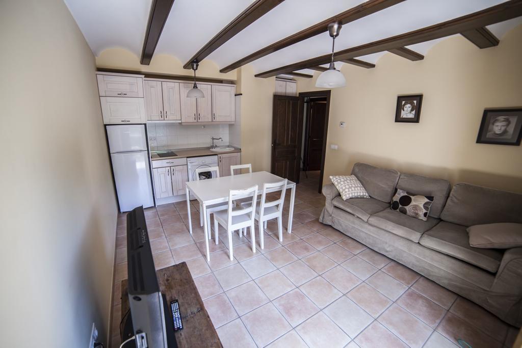 Apartamentos Cine Capicol Albarracín Exterior foto
